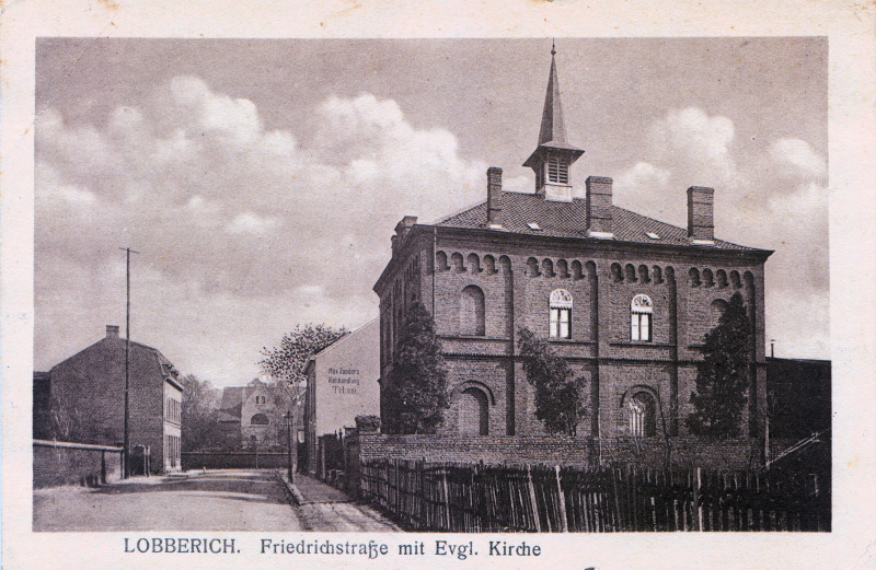 Friedrichstraße mit ev. Kirche