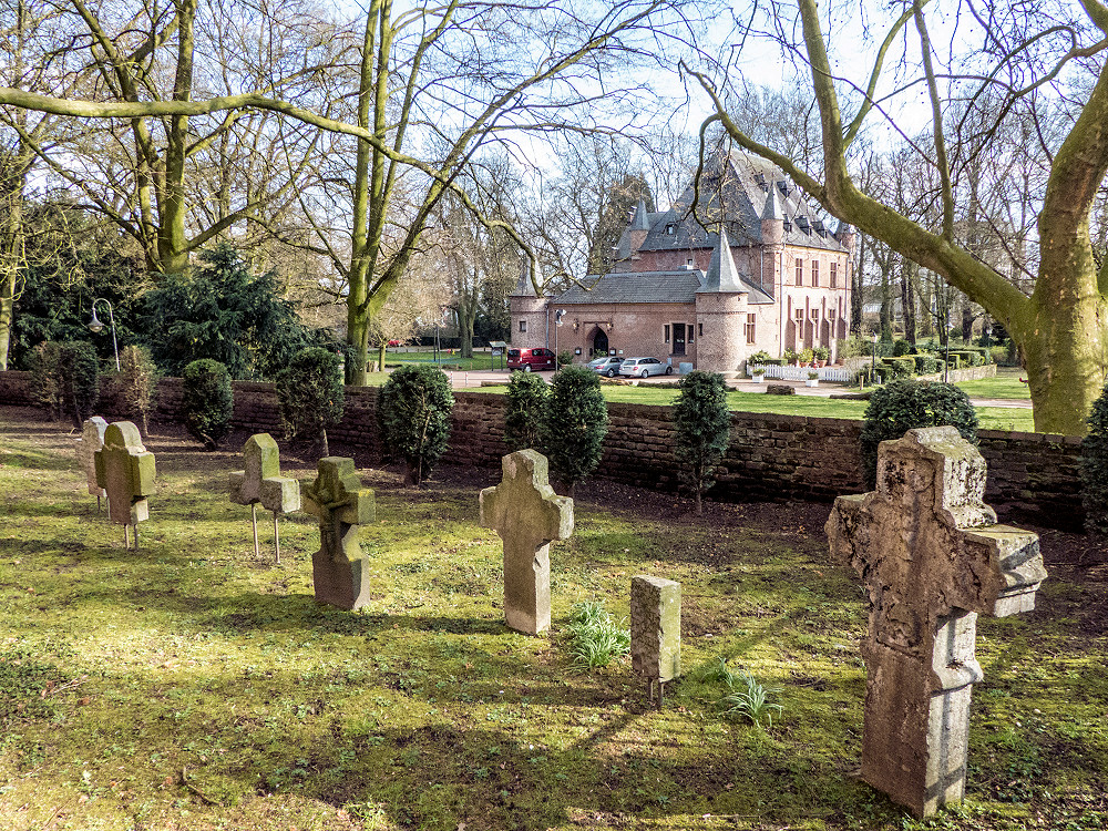 Ingenhovenpark mit Friedhof+#